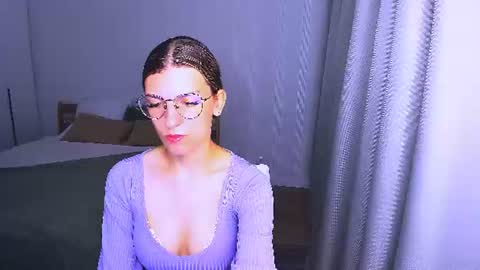 Snapshot of annathorne chatting on 06/16/26, 04:26 Im Anna online show from 06/16/26, 04:26