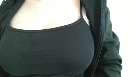 Bella online show from 03/20/26, 06:40