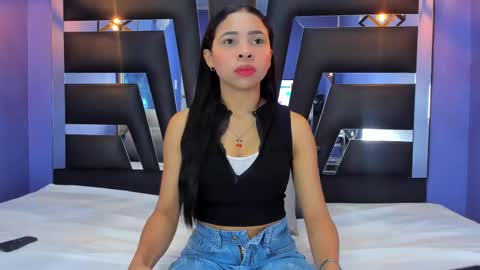 Snapshot of anne_brown1 chatting on 09/27/25, 07:30 Anne online show from 09/27/25, 07:30