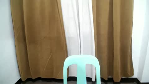 anne_chanelx online show from 11/27/25, 04:47