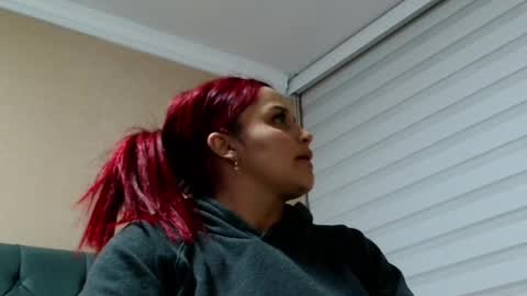       online show from 02/01/26, 01:37