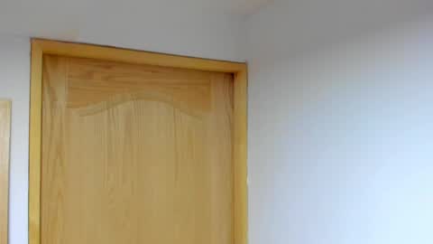 anne_millerr online show from 06/01/26, 11:34