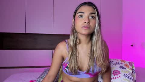 Anne online show from 09/09/25, 10:42