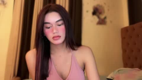 Snapshot of annedee_ chatting on 01/11/25, 11:12 Kim online show from 01/11/25, 11:12