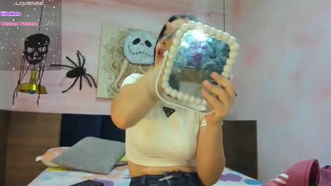 Anne online show from 10/30/25, 03:08