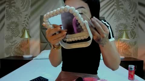 Anne online show from 02/01/26, 03:05