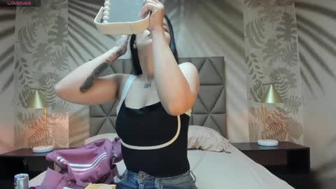 Anne online show from 04/03/26, 03:04