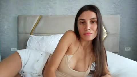 AnneHotxxx online show from 06/16/26, 07:11