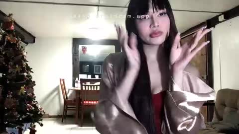 Snapshot of annemarieee1029 chatting on 10/24/25, 10:22 annemarieee online show from 10/24/25, 10:22