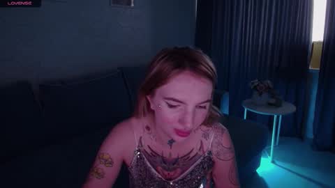 Annet online show from 10/17/25, 07:22