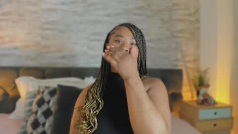 Snapshot of anneth__m chatting on 05/29/26, 07:45 Anneth online show from 05/29/26, 07:45