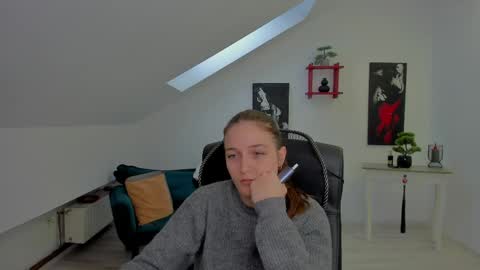 annewilsonn online show from 05/04/26, 05:36