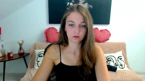 annewilsonn online show from 07/22/26, 04:37