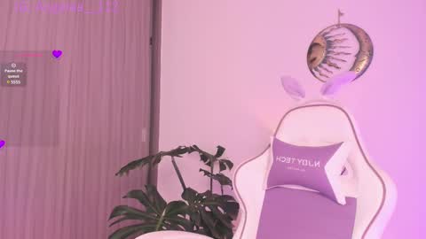 Snapshot of anngel_1 chatting on 02/16/25, 04:21 Angel online show from 02/16/25, 04:21