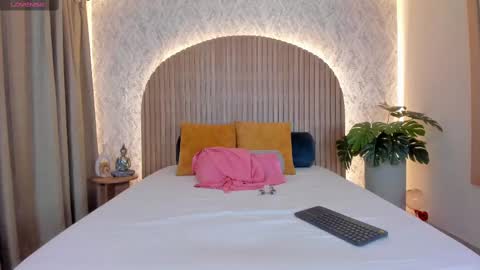 Annhya  online show from 10/01/25, 11:11