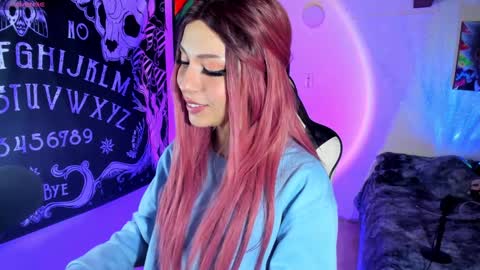 Snapshot of anni_420_ chatting on 12/09/24, 10:09 Nikoll online show from 12/09/24, 10:09