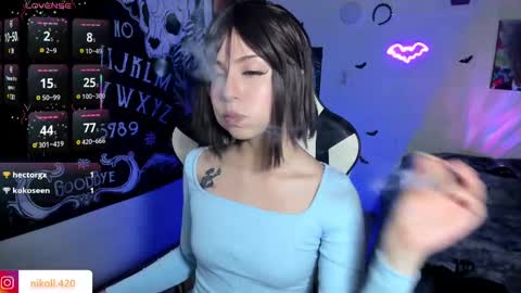 Snapshot of anni_420_ chatting on 03/08/25, 02:23 Nikoll online show from 03/08/25, 02:23