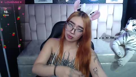 Snapshot of anni_acker_b chatting on 02/12/25, 12:55 Anni acker b online show from 02/12/25, 12:55