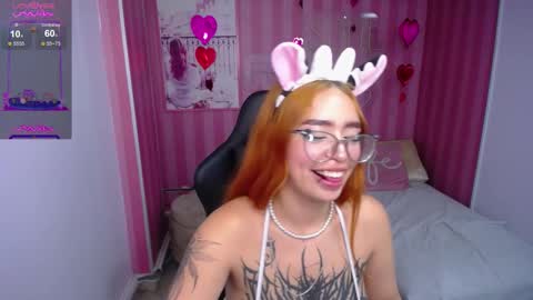 Snapshot of anni_acker_b chatting on 02/17/25, 10:36 Anni acker b online show from 02/17/25, 10:36