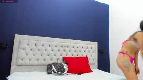 Snapshot of annie__rouse chatting on 03/29/26, 11:54 annie__rouse online show from 03/29/26, 11:54