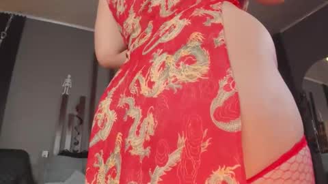 annie_barozzi online show from 10/30/25, 04:19