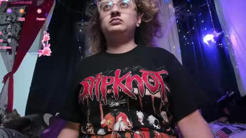 Snapshot of annie_bigboobs_ chatting on 02/13/25, 10:22 Ana Bolena independent model online show from 02/13/25, 10:22