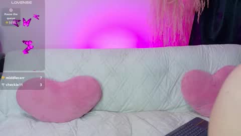 annie_loff online show from 03/19/26, 11:42