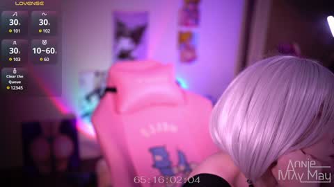 Snapshot of annie_may_may chatting on 01/05/25, 01:58 Annie May online show from 01/05/25, 01:58