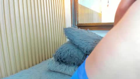 Snapshot of annie_paradisee chatting on 05/15/26, 11:12 Annie online show from 05/15/26, 11:12