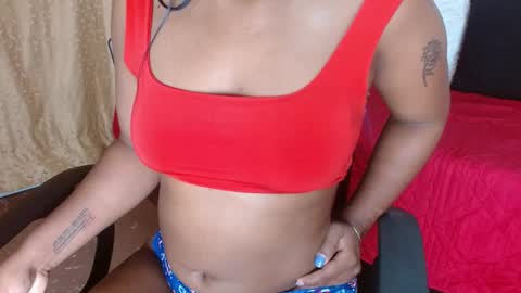 annie_scott_ online show from 03/02/25, 12:32