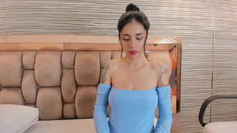 Snapshot of annie_shine_ chatting on 02/24/26, 11:41 ANNIE online show from 02/24/26, 11:41