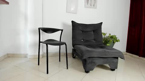 Annie online show from 12/16/25, 01:05