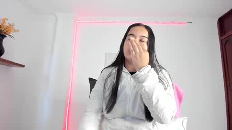 Annie online show from 01/19/26, 01:15