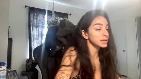 annie_xxx111 online show from 12/09/24, 07:18