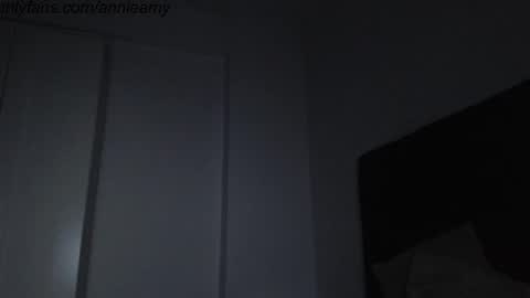 Annie online show from 02/21/25, 04:05