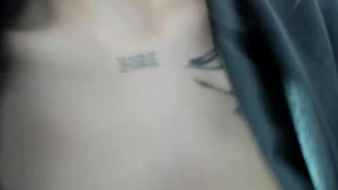 Annie And Leandro online show from 01/06/26, 08:12