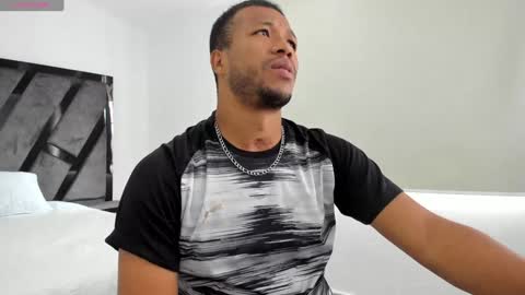 Snapshot of annieandstefan chatting on 12/13/24, 03:00 Annie and Stefan online show from 12/13/24, 03:00