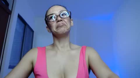 Annie online show from 04/07/26, 09:37