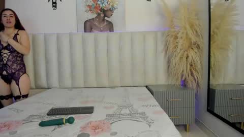 Annie online show from 04/14/26, 12:00