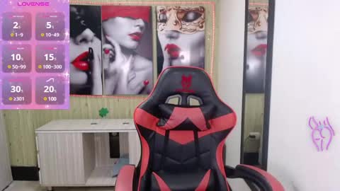 Anniee online show from 01/18/25, 11:43