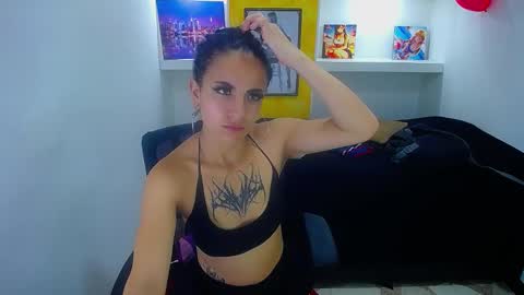 Anniee online show from 02/17/25, 12:38
