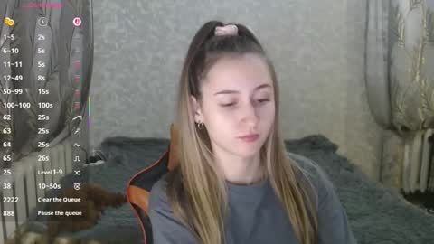 annieee_smith online show from 12/21/25, 04:47