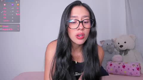 Annie  online show from 01/14/25, 02:50