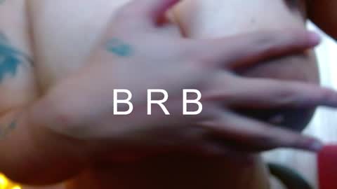 Snapshot of anniehh_ chatting on 12/21/25, 06:48 Annie Independent model Hello all offline tokens are appreciated thank you for your support.33 online show from 12/21/25, 06:48