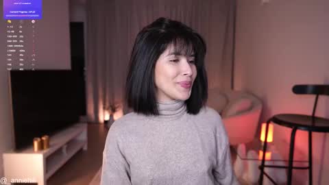 anniehillofficial_ online show from 02/19/25, 09:03