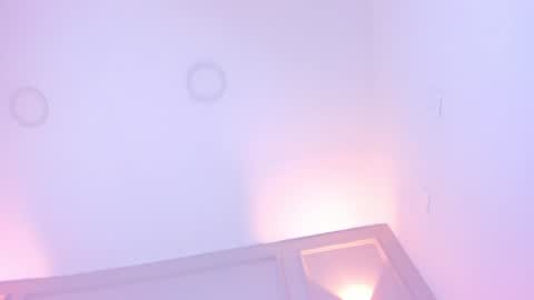 Snapshot of anniemartinezz chatting on 12/27/24, 02:22 Annie online show from 12/27/24, 02:22