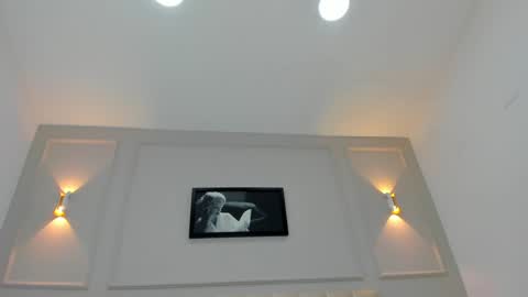 Snapshot of anniemartinezz chatting on 12/31/24, 10:58 Annie online show from 12/31/24, 10:58