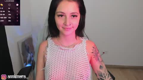 Annie online show from 01/10/25, 01:10