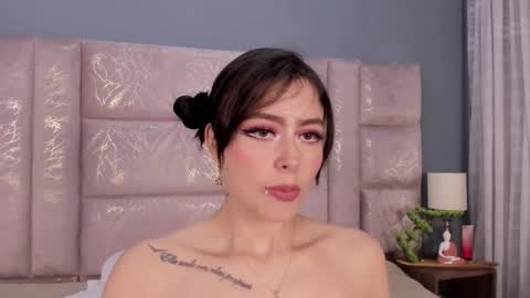 Annie online show from 10/11/25, 11:31