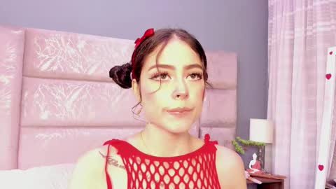 Annie online show from 12/01/25, 11:37